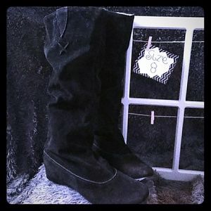 🖤Black Velvet Boots🖤